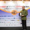 Dirut Bank Kalbar Rokidi Raih The TOP CEO 2022