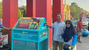 PLN-Pasang-Drop-Box-Botol-Plastik-di-Titik-Strategis-Kota-Pontianak