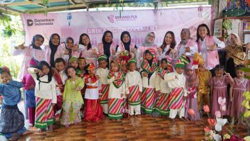 Rayakan-Hari-Anak-Nasional,-Srikandi-PLN-Bantu-PKBM-Tingkatkan-Akses-Belajar-Digital