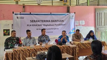 PLN-UIP-KLB-Serahkan-Bantuan-Fasilitas-Pembelajaran-Digital