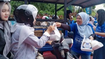 demokrat kalbar bagi takjil