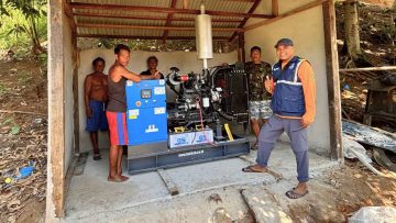 PT-DIB-Salurkan-Bantuan-Genset-untuk-Desa-Pelapis-Solusi-Listrik-di-Wilayah-Terpencil